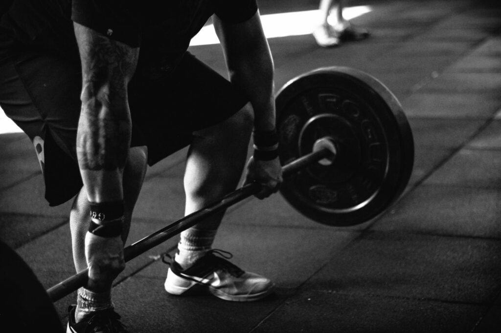 a weight lifting photo
